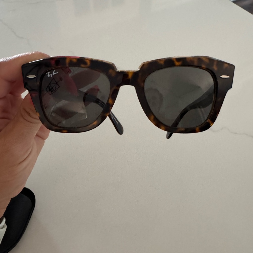 Ray-Ban Classic Tortoise Sunglasses